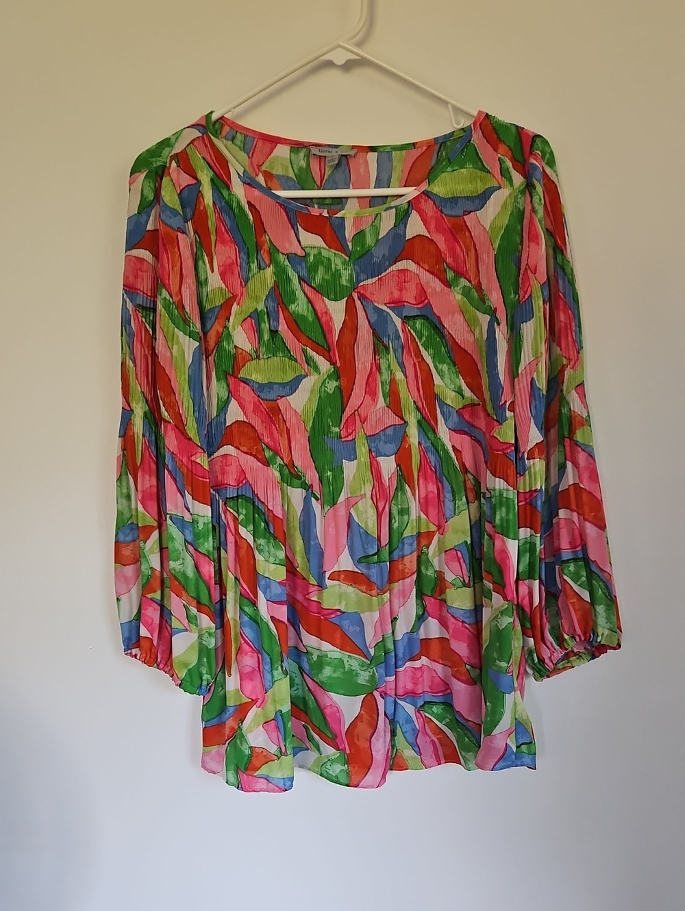 Vibrant Multicolor Leaf-Print Tunic Top - Pink, Green & Blue
